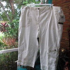 NEW Women's Pants Capri mid Rise Straight Casual